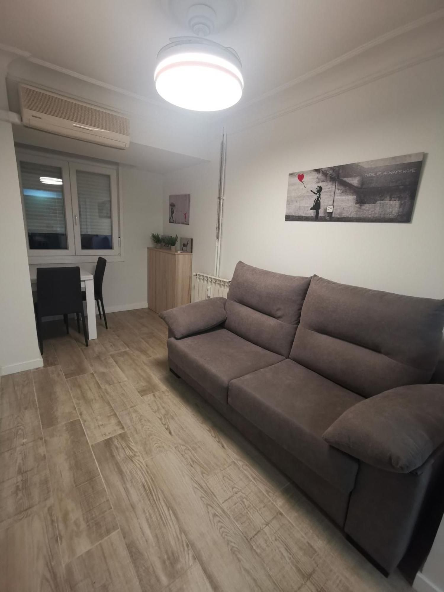 Apartamento El Pilar 5 Zaragoza Ngoại thất bức ảnh